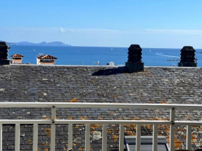 Sanxenxo a un minuto playa vistas y Garage 8pax